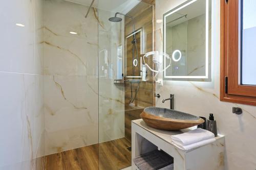 Aphrodite Suites 1