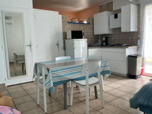 Studio 170m Plage de Sable, Clim & Parking