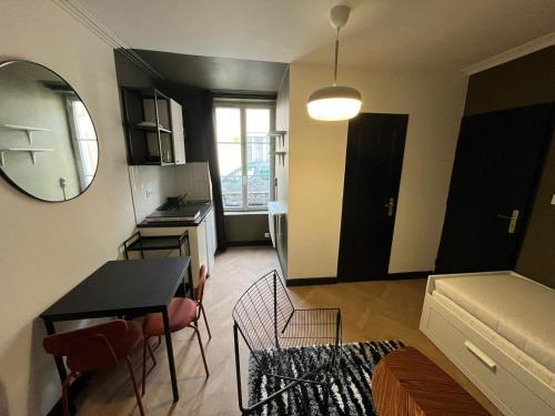 Studio cosy et lumineux, proche de la gare