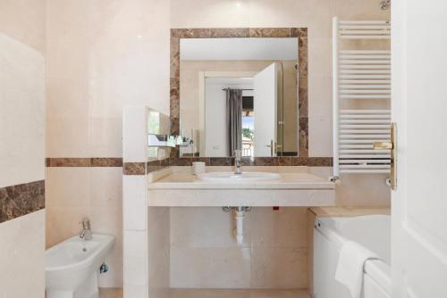 Apartamento soleado junto al campo de golf
