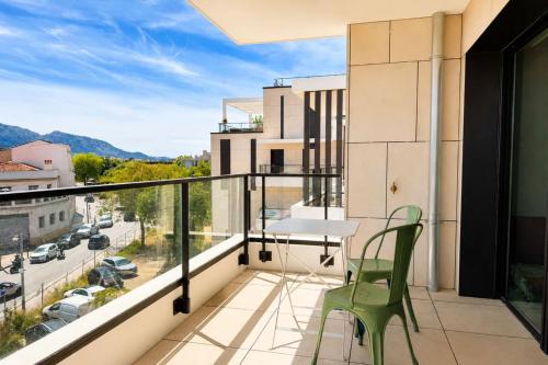 Appart standing avec terrasse et parking - Prado