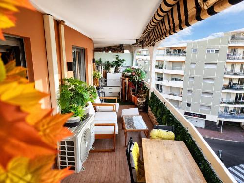 Bel appartement au centre d'Antibes, superbe terrasse et plages à pied