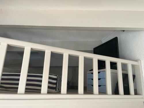 1-bedroom sea-view apartment with terrace, sleeps 4
