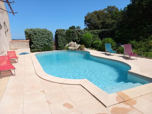 studio 1 pièce 16 m2 climatisé 2 personnes piscine partagée