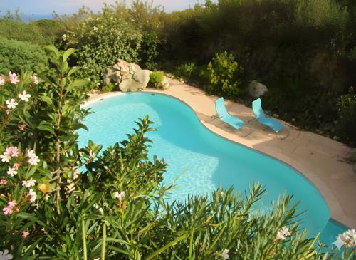 appartement 60 m2 climatisé 2 adultes max et 2 enfants piscine partagée