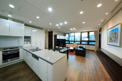 Virtuvė arba virtuvėlė apgyvendinimo įstaigoje Orakai Insadong Suites