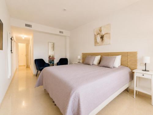 Modern Elviria Escape with Pool