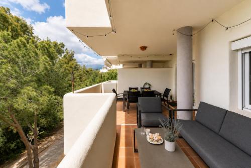 Modern Elviria Escape with Pool