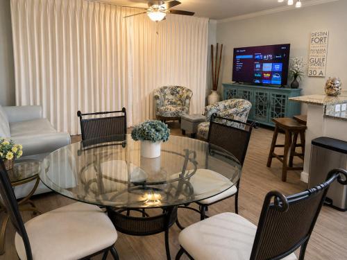 Twenty First Gulf Front 3BR 3BA Sleeps 8 Panama City Beach photo 41