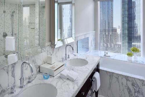  Address Boulevard -  Room  picture :   Tea/Coffee maker    Minibar    Shower                           