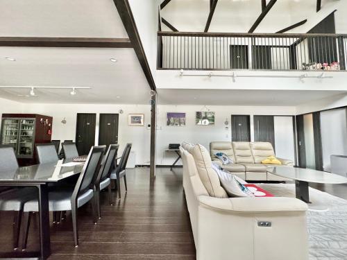 Free Airport Pick-up, Kawaguchiko Villa, Host OnSite