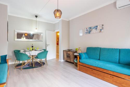 StayHub Ocean Horizon Sea View & Pool