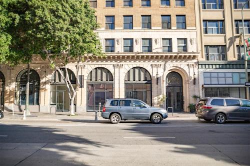 Fashion Loft 2 bedroom Downtown photo 18