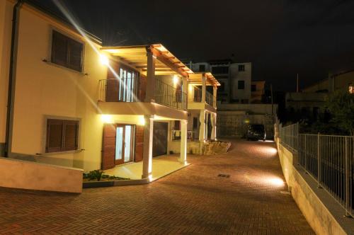 Bangunan di mana terletaknya apartmen