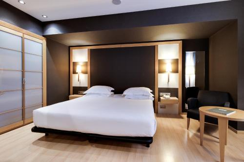 Hotel Barcelona Universal Image