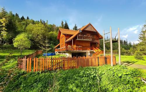 Beautiful Home In Ujsoly With Sauna