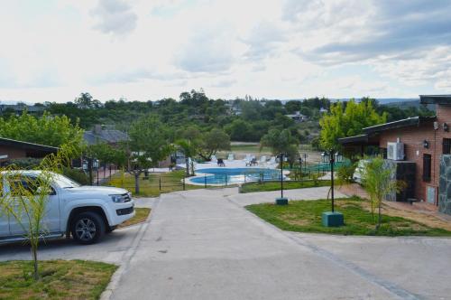 Kolam renang di atau dekat dengan Solares de Tanti