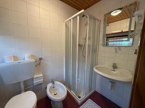 Bany a Single Rooms