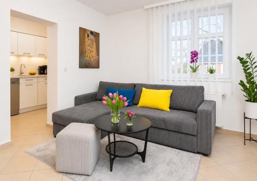 Vienna Opera Apartment - Monthly Stay