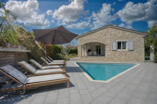 Villa Mariva by Qubo Villas