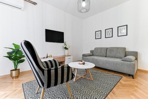 Apartman Rajna-ONLY FOR ADULTS AND FAMILIES
