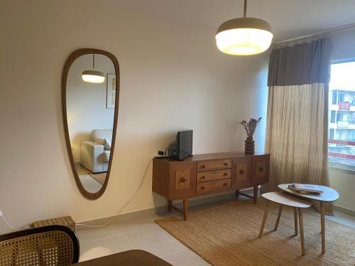 Studio flat in Les Arceaux with separate kitchen, bright, quiet, trendy, central