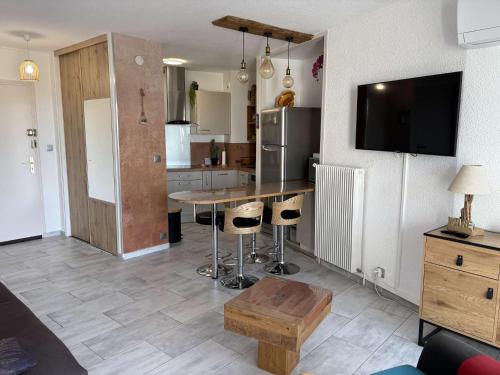 Appartement 3 pièces PORT CAMARGUE PC040-083