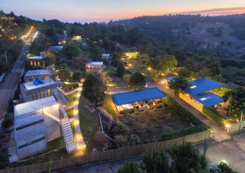 Φωτογραφία από το άλμπουμ του Twelve Oclock Resort σε Si Khio