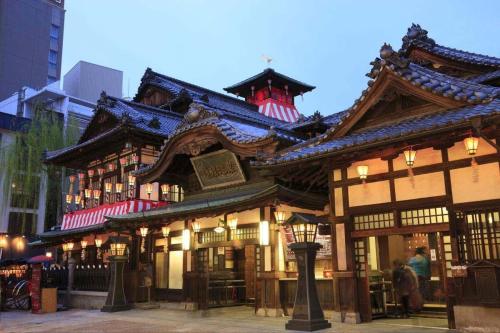 41m2 Family Apartment , Ground Floor , Sleeps 5 , 9 Min to Matsuyama Station