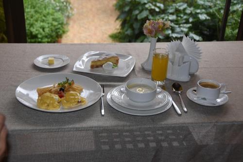 Jídlo v hotelu nebo okolí