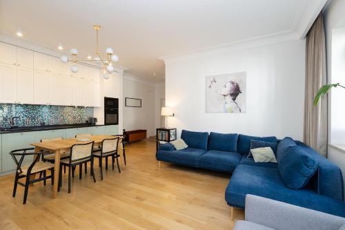 PREMIUM Family Apartment 70m2 w ścisłym Centrum & Parking