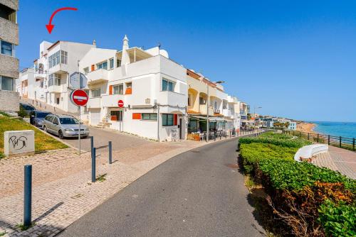 Sandora Pearl - Sea View Penthouse with Jacuzzi, Steps from the Beach & Old Town