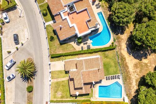 Sunny Vilamoura Golf Villa with Private Pool