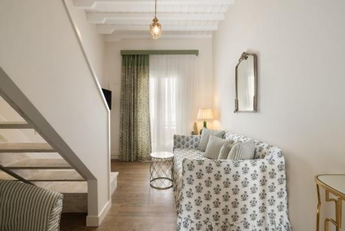 Despotiko Hotel