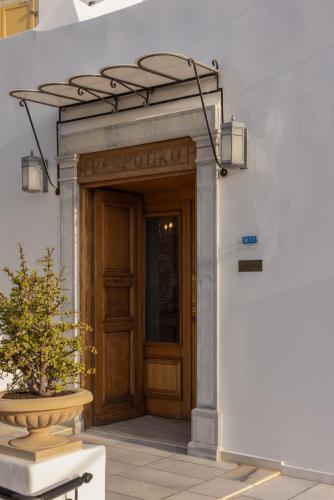 Despotiko Hotel — Facade/entrance