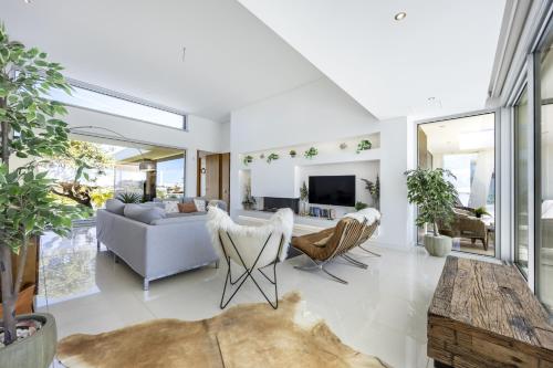 Vila Camilo by CoolHouses