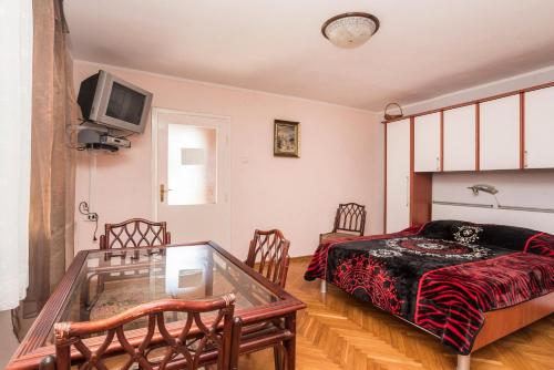 Cozy holiday studio in Umag