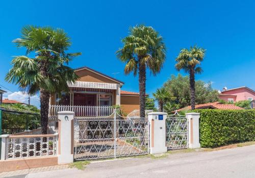 Cozy holiday studio in Umag