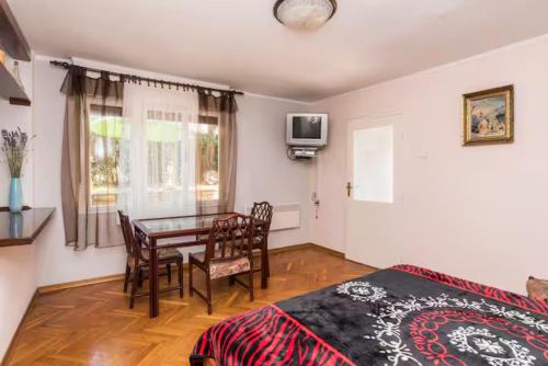 Cozy holiday studio in Umag