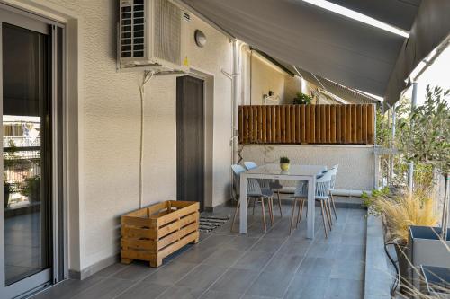 Discover Athens from an Upscale flat in Koukaki!