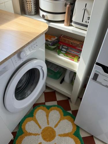 Live like a local ! Cosy and calm 35sqm parisian style