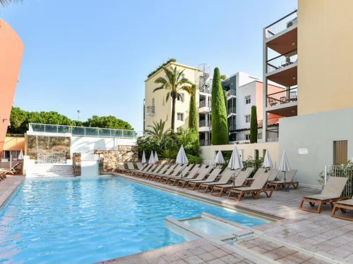 ROOFTOP -Vue port, 4 pers, climatisé, terrasse, jaccuzi, parking