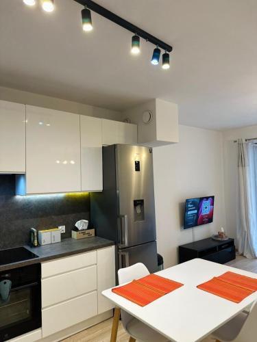 Ivy Studio with Balcony & Private Parking near Krakow Old Town