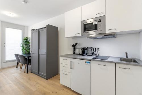 Cozy Studio with AC - 15 min to Center