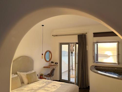 Foto Esmi Suites Santorini 2