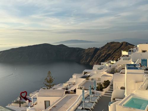 Foto Esmi Suites Santorini 4