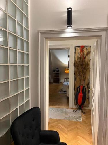 Skyline Retreat in the Heart of Vienna!