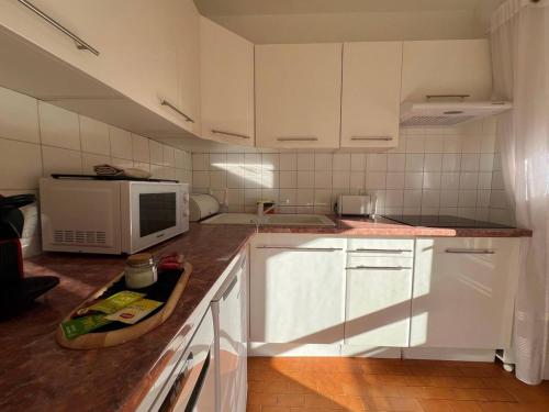 ⭐️ Studio lumineux + balcon ⭐️ 5 min bd Carnot