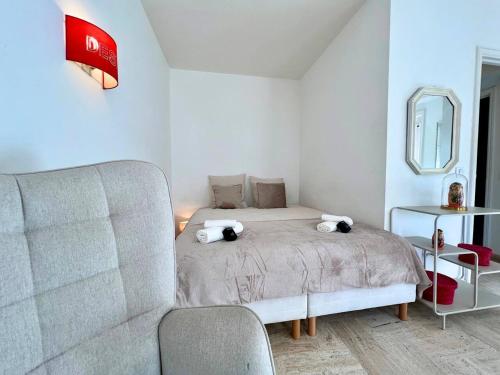 ⭐️ Studio lumineux + balcon ⭐️ 5 min bd Carnot