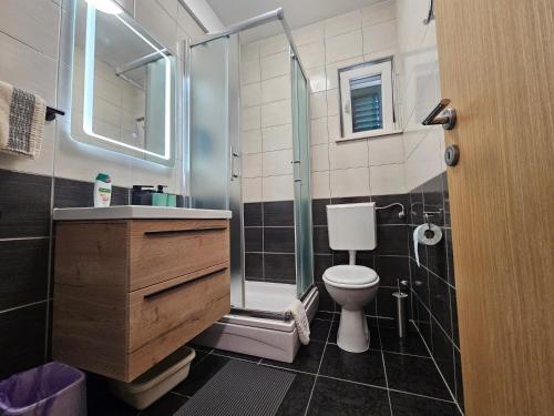 Vukosav Family Apartments and Rooms